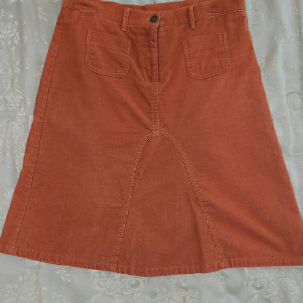 90's Chic Corduroy skirt by TO THE MAX